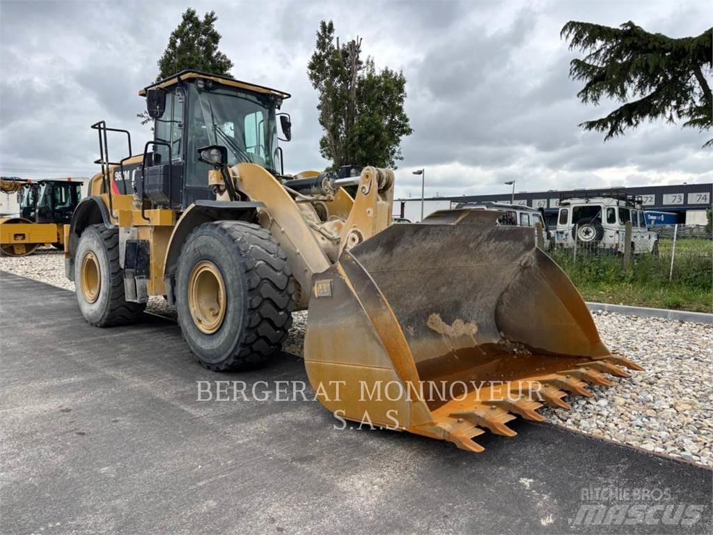 CAT 962M Колесни товарачи