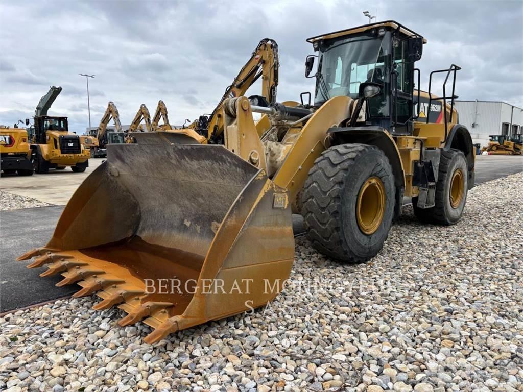 CAT 962M Колесни товарачи