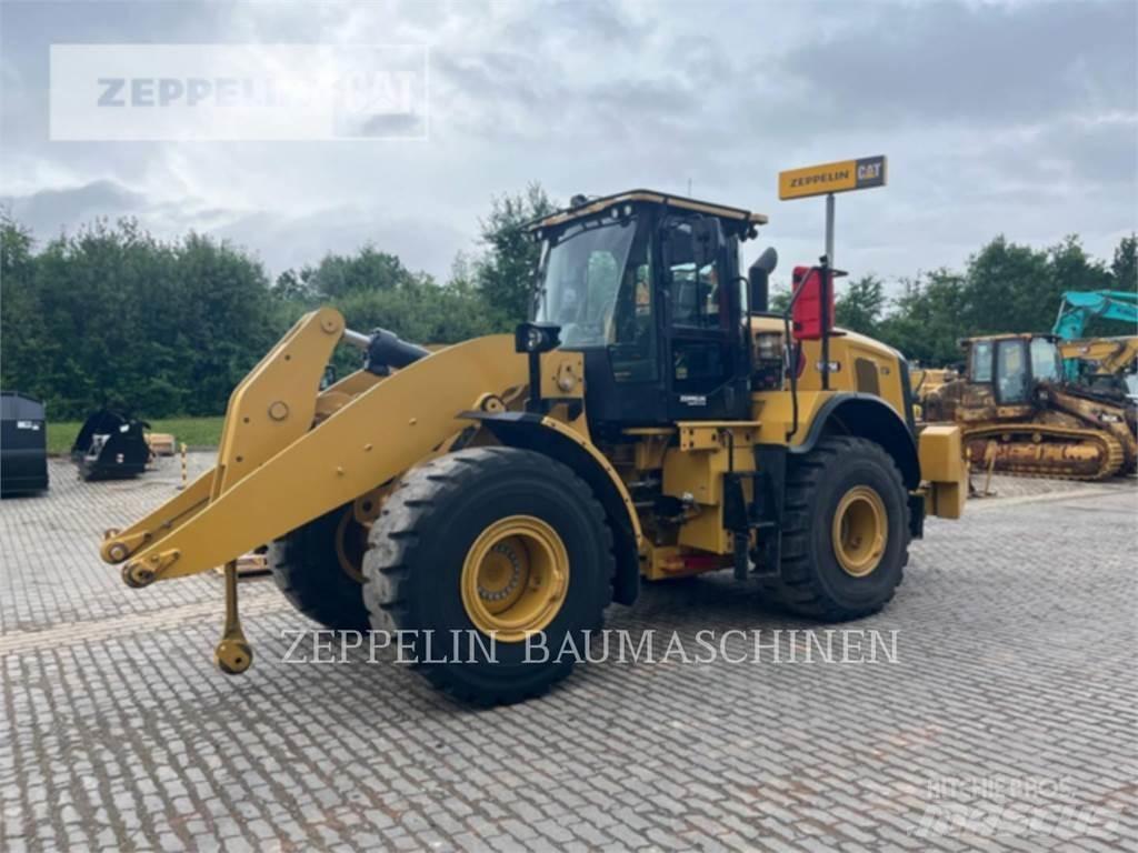 CAT 962M Колесни товарачи