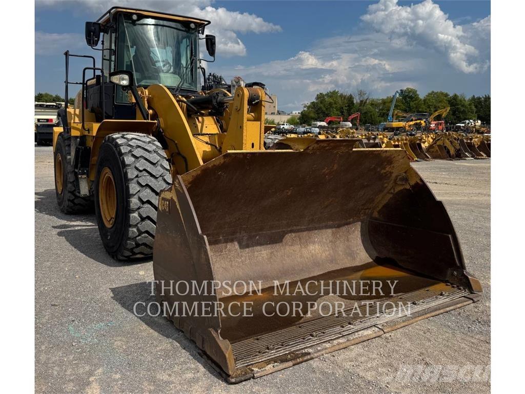 CAT 962M Колесни товарачи