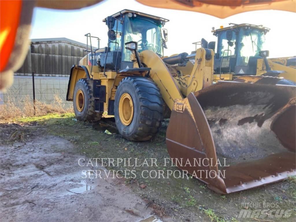 CAT 962M Колесни товарачи