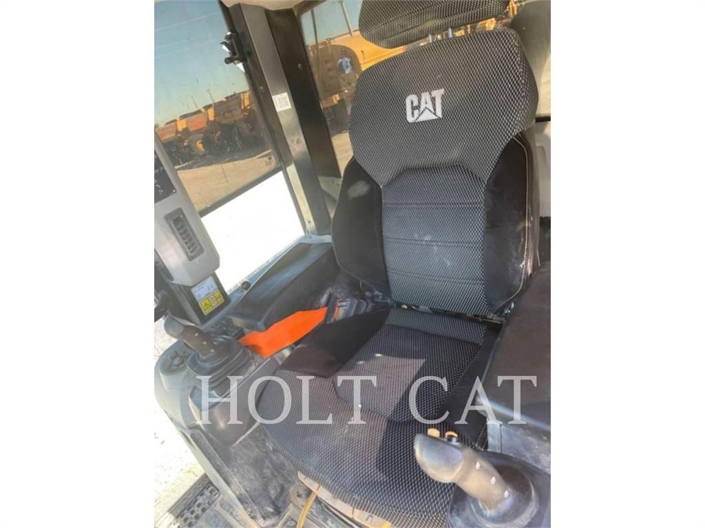 CAT 963 Верижен товарач