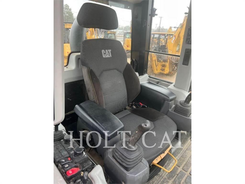 CAT 963 Колесни товарачи