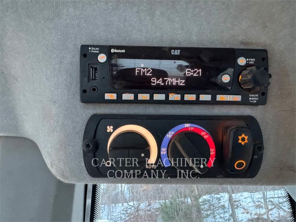 CAT 963 Верижен товарач