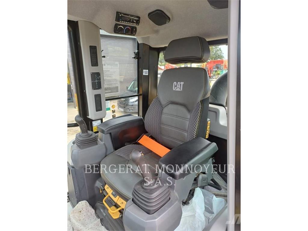 CAT 963 Верижен товарач