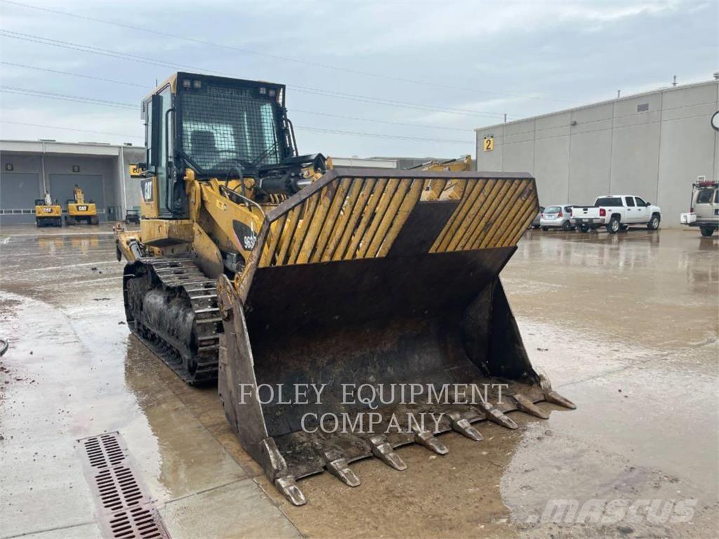 CAT 963D Верижен товарач