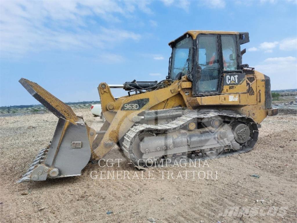 CAT 963D Верижен товарач