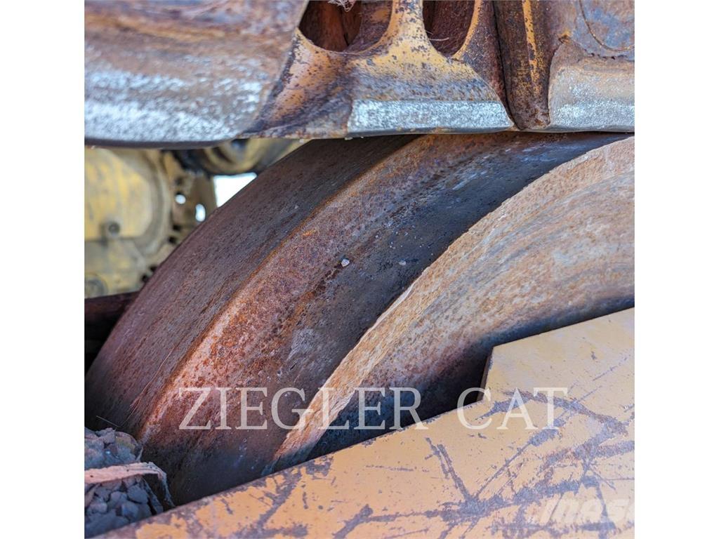 CAT 963K Верижен товарач