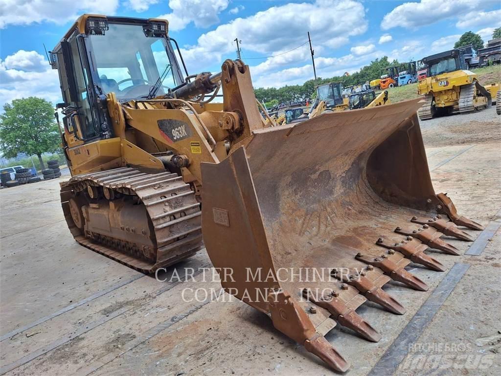 CAT 963K Верижен товарач