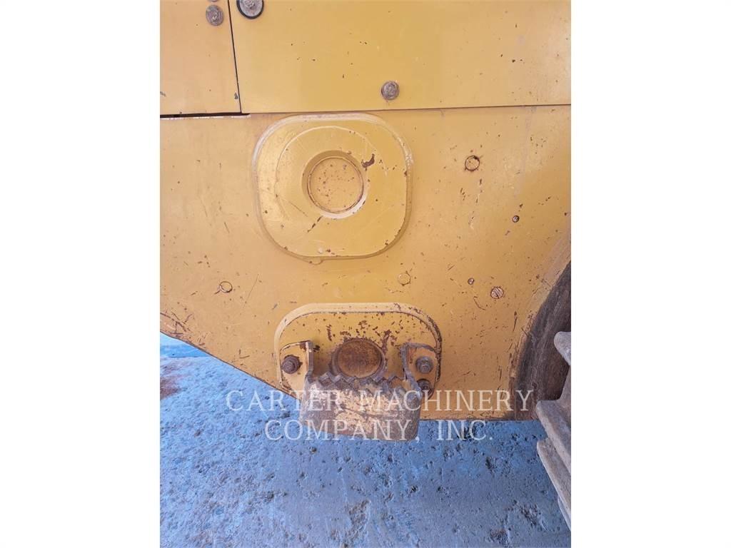 CAT 963K Верижен товарач