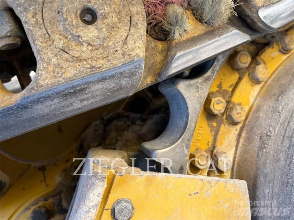 CAT 963K Верижен товарач