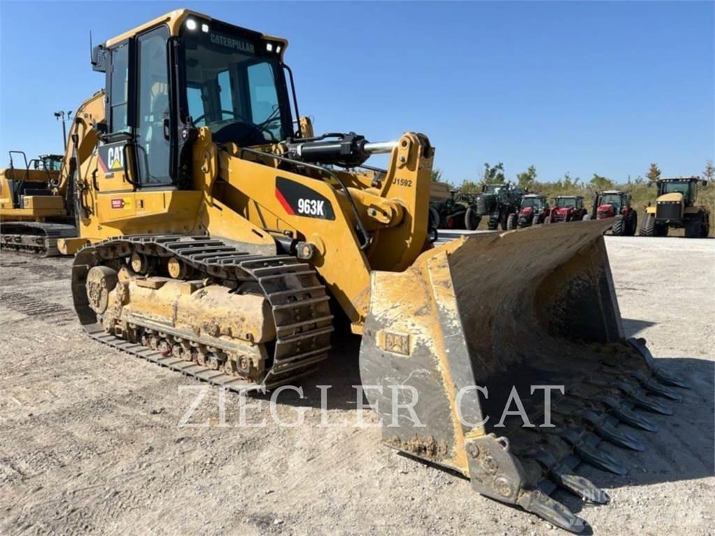 CAT 963K Верижен товарач