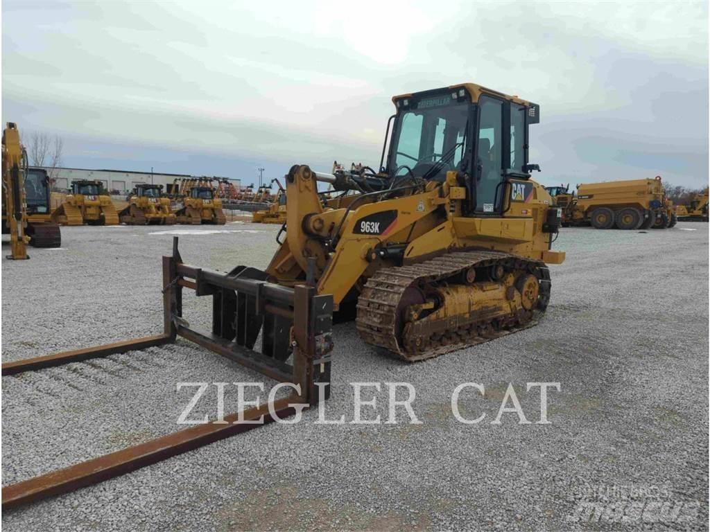 CAT 963K Верижен товарач