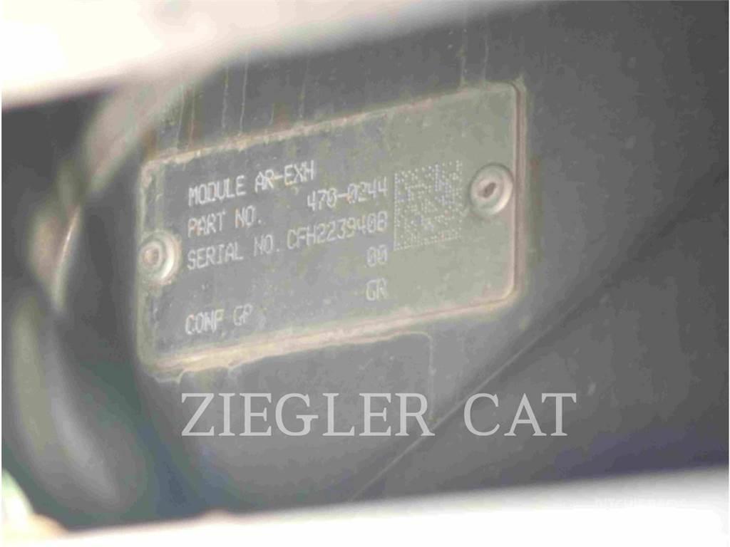 CAT 963K Верижен товарач