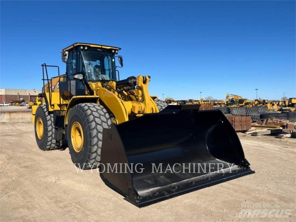 CAT 966 Колесни товарачи