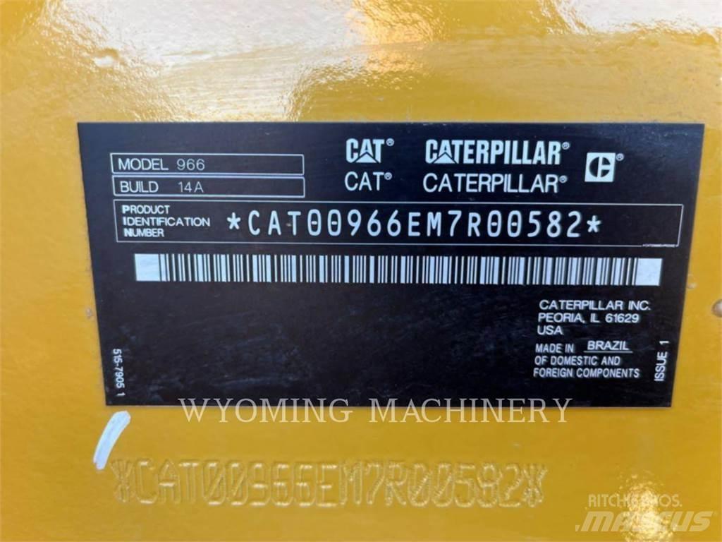 CAT 966 Колесни товарачи
