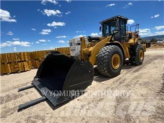 CAT 966 Колесни товарачи
