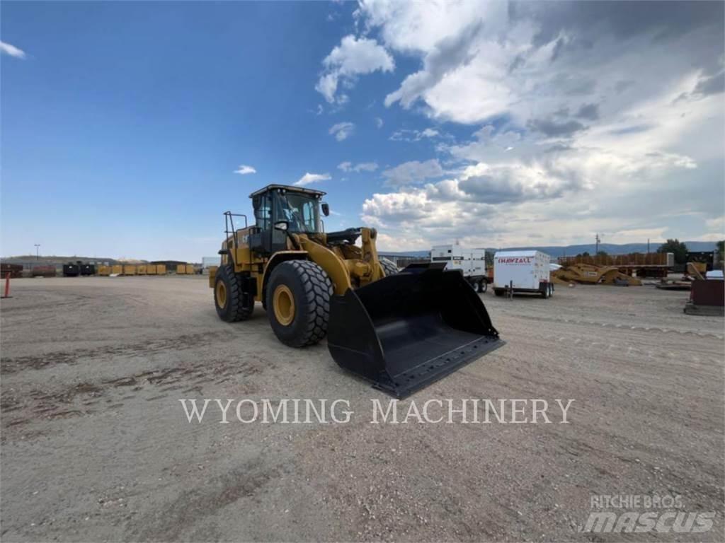 CAT 966 Колесни товарачи