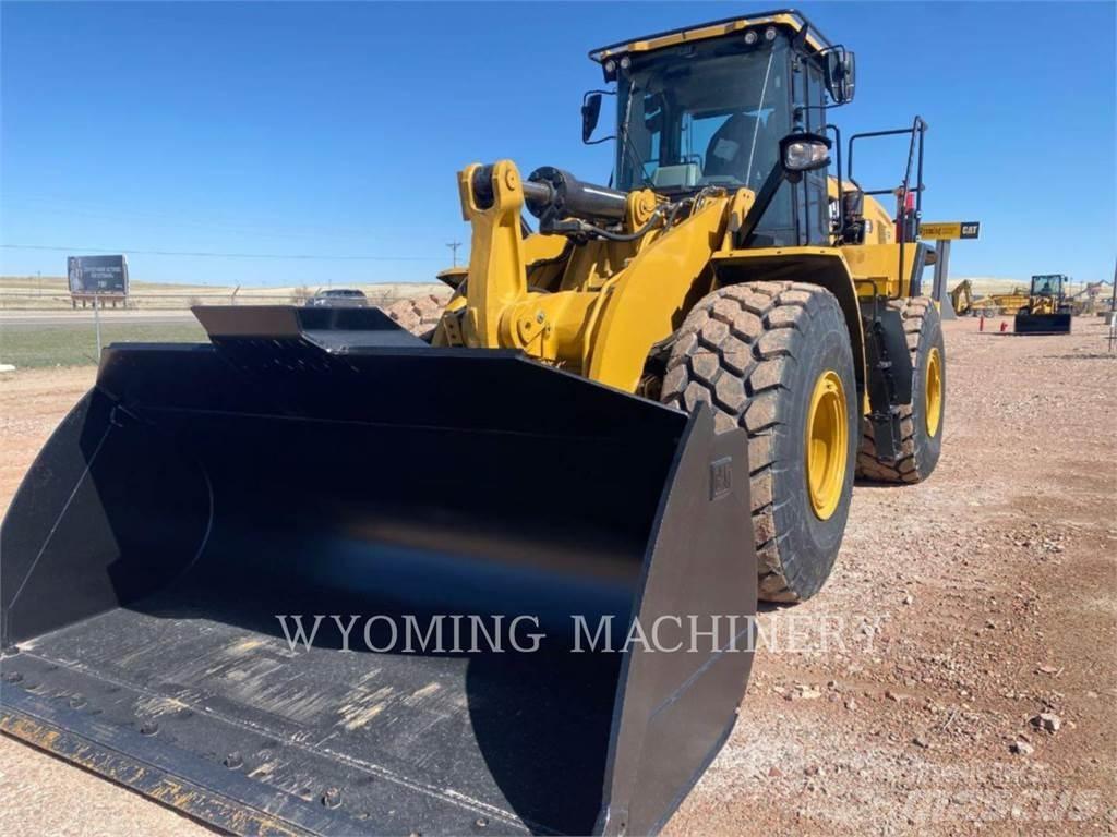CAT 966 Колесни товарачи