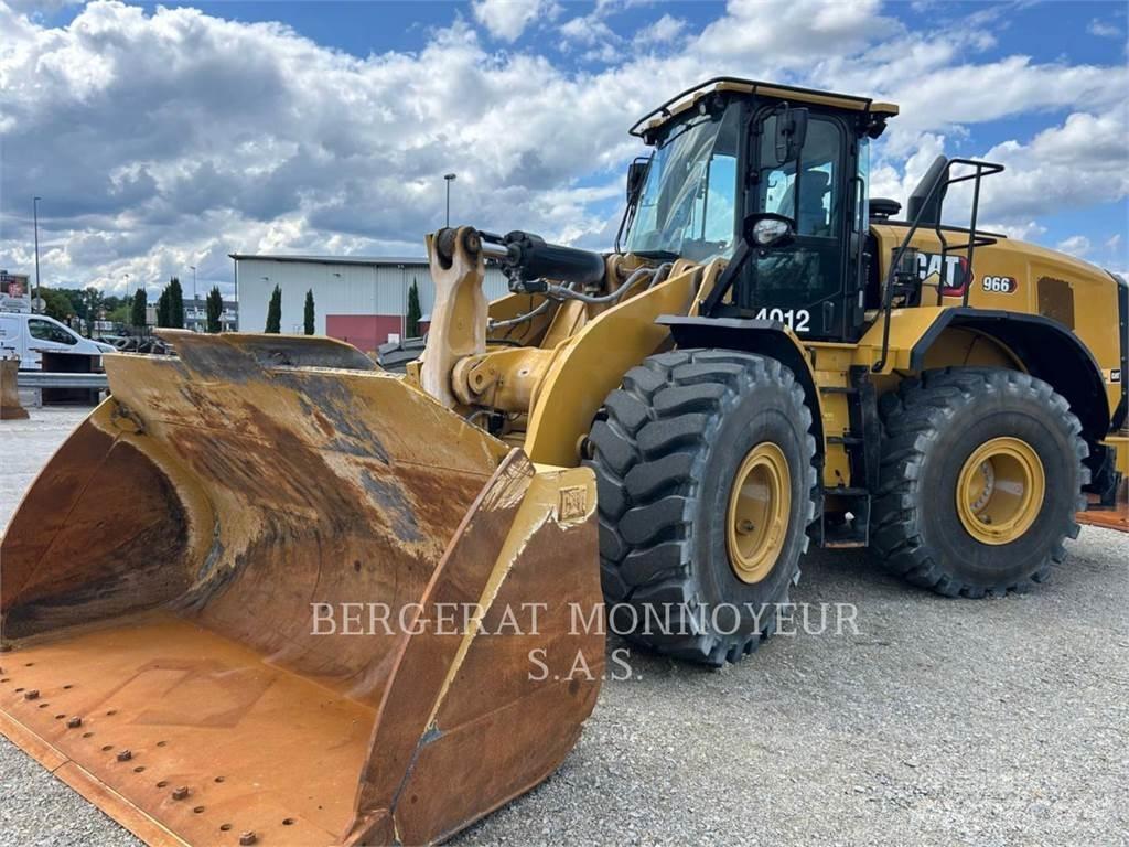 CAT 966 Колесни товарачи