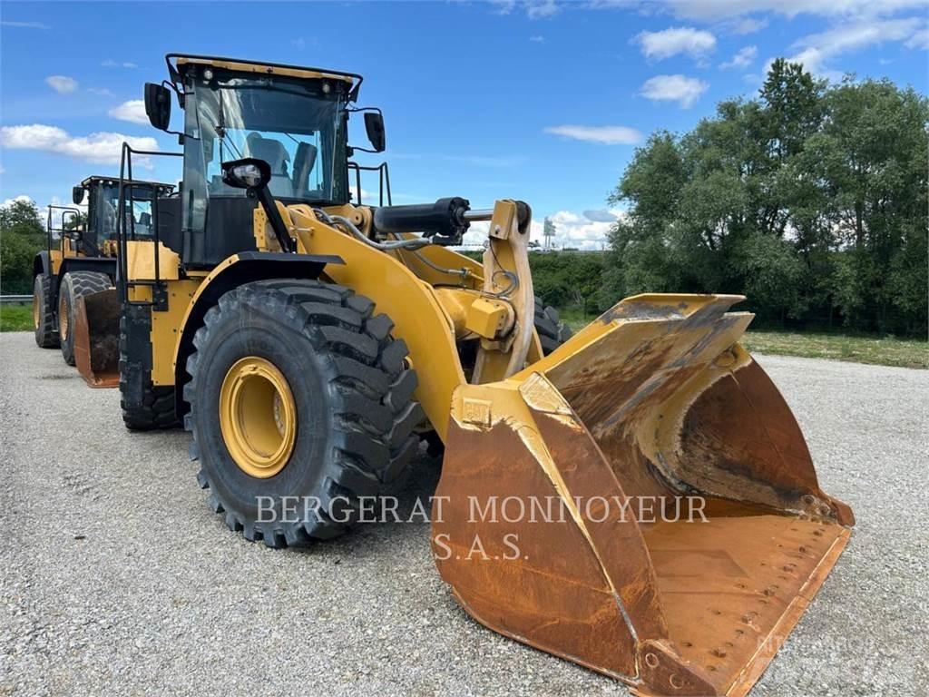 CAT 966 Колесни товарачи