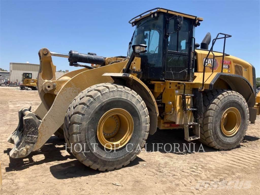 CAT 966 Колесни товарачи
