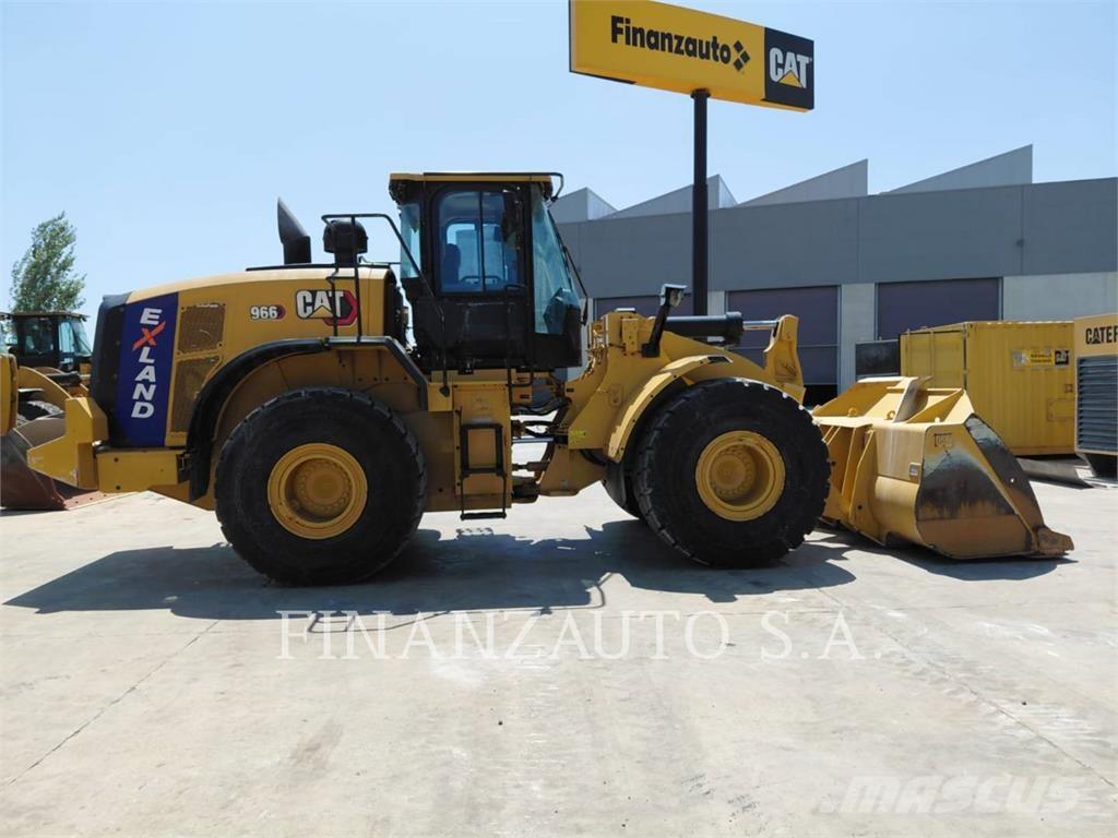 CAT 966 Колесни товарачи