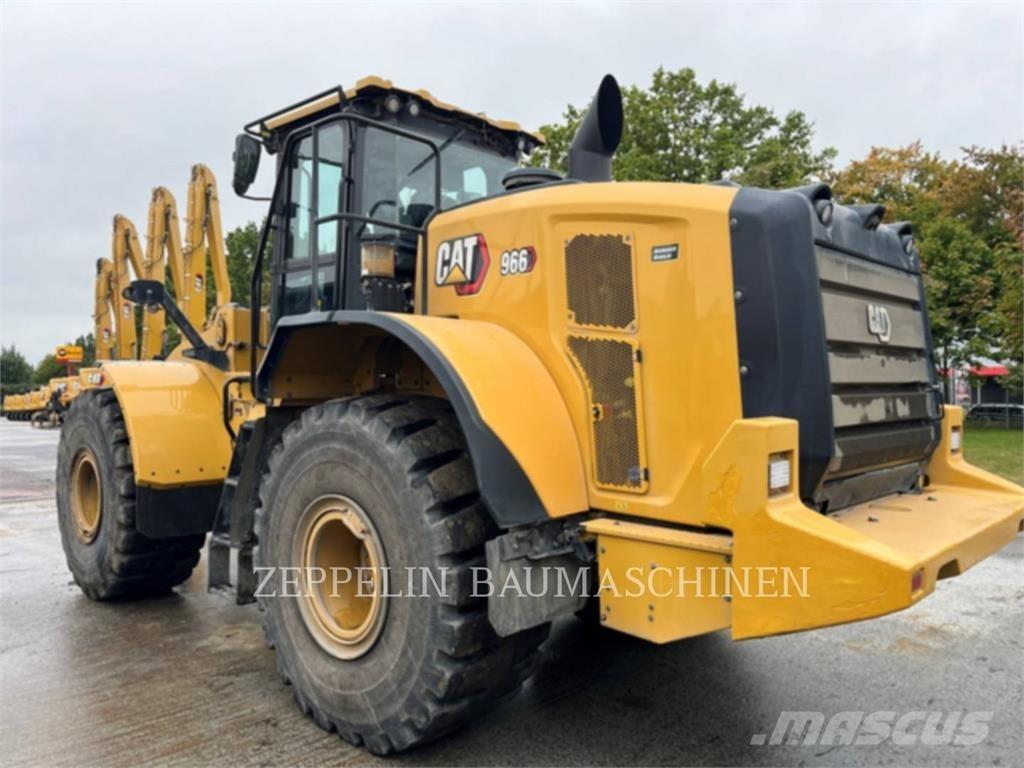 CAT 966 Колесни товарачи