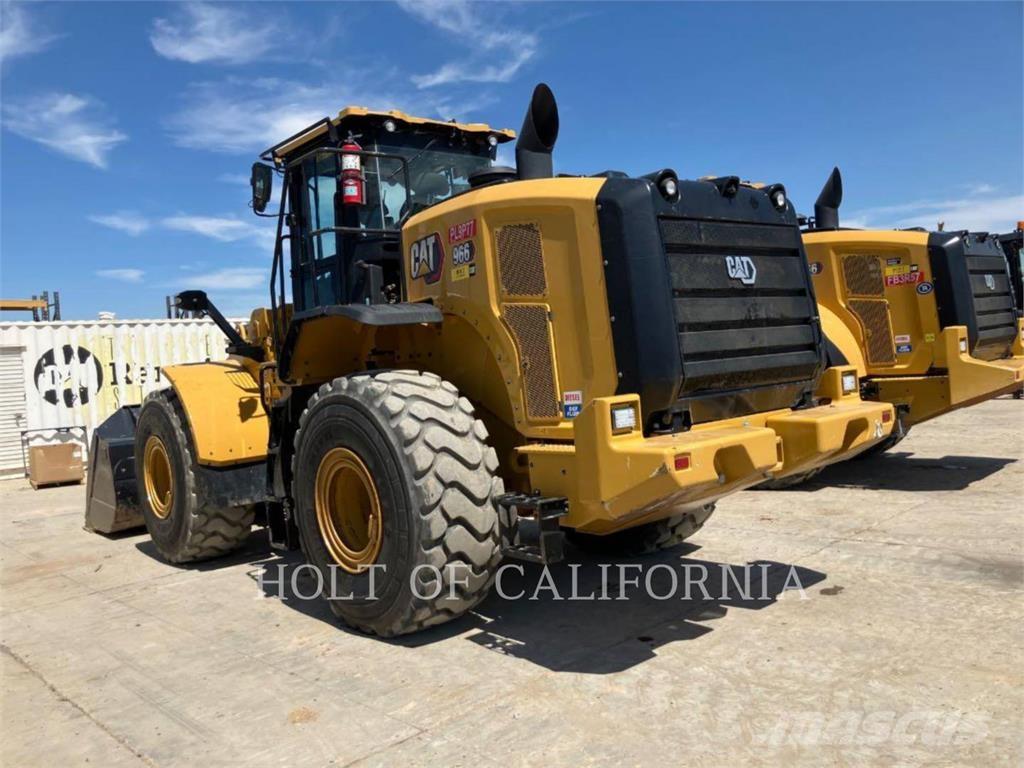 CAT 966 Колесни товарачи
