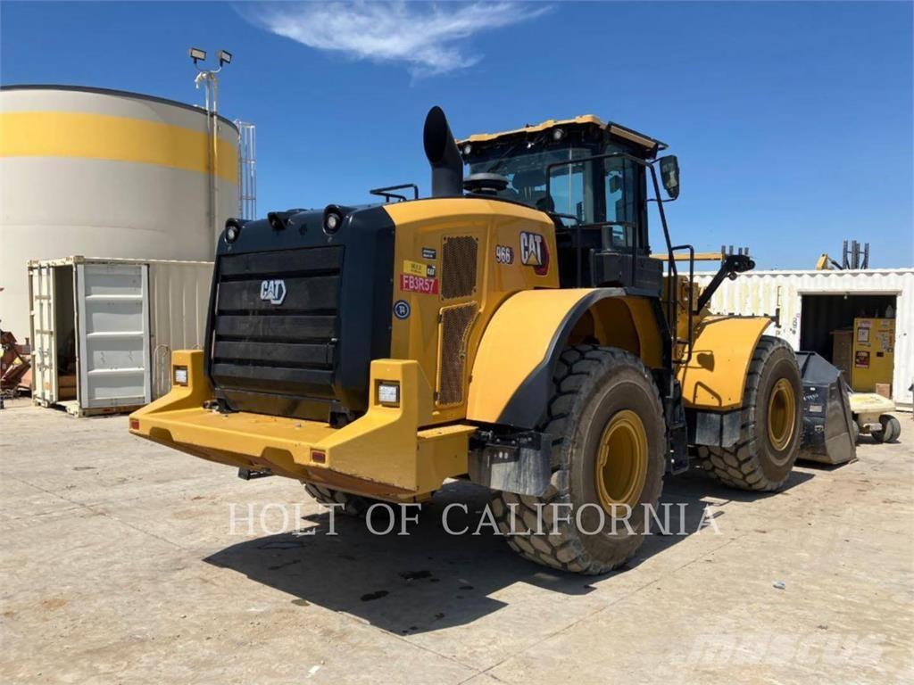 CAT 966 Колесни товарачи