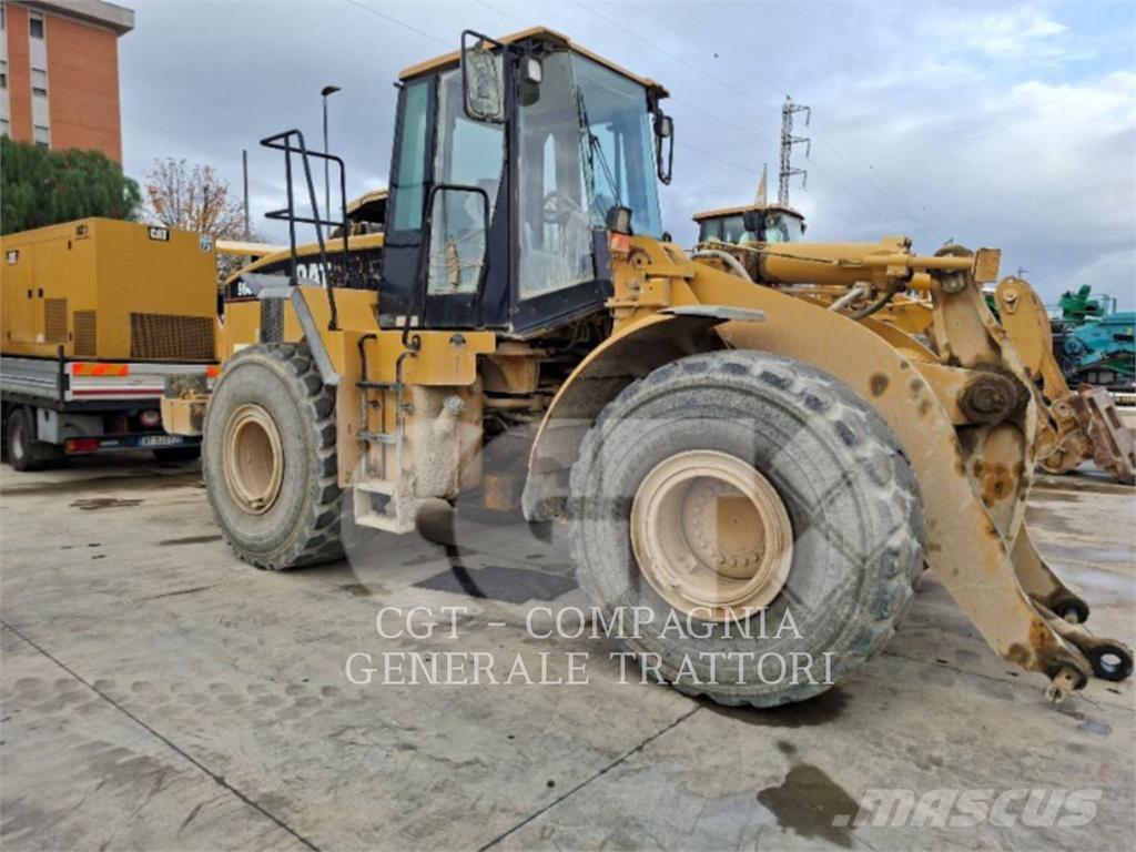 CAT 966 Колесни товарачи