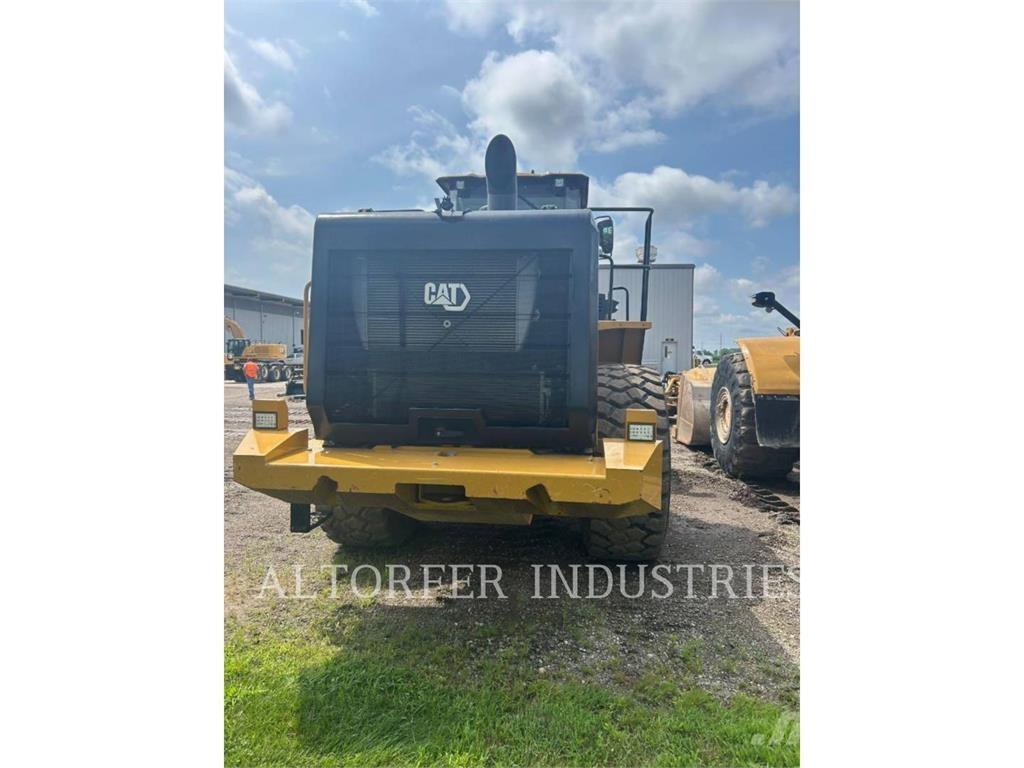 CAT 966-01GC Колесни товарачи