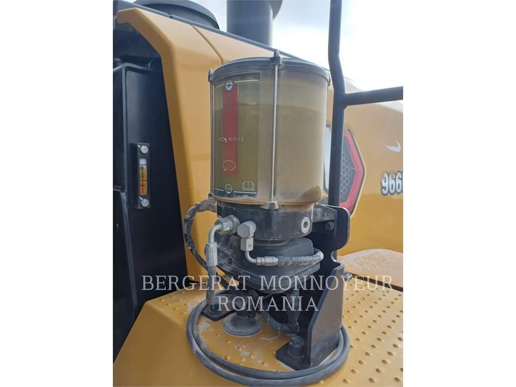CAT 966 M Колесни товарачи