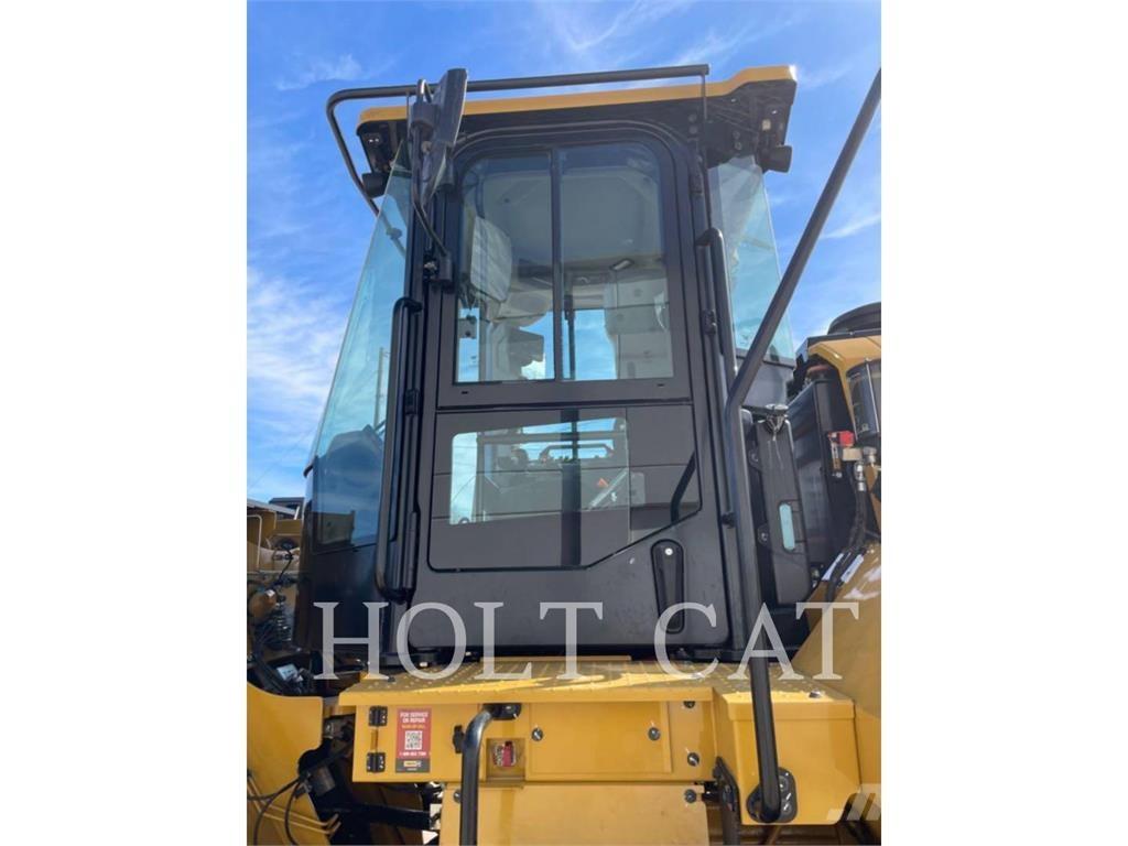 CAT 966 QC Колесни товарачи