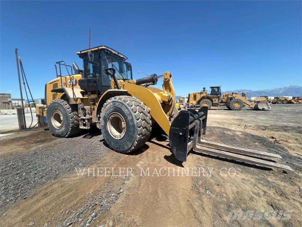CAT 966 XE QC Колесни товарачи