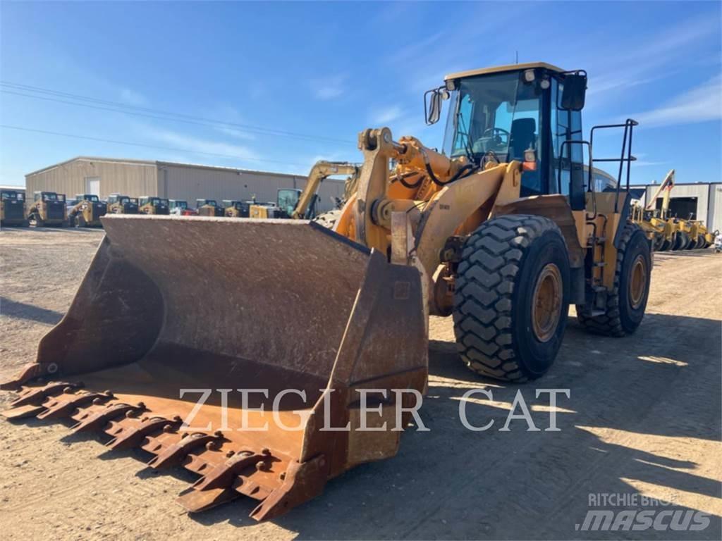 CAT 966G Колесни товарачи