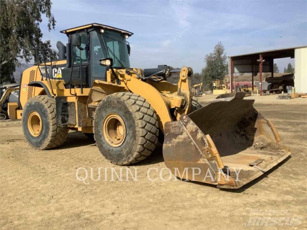 CAT 966K Колесни товарачи