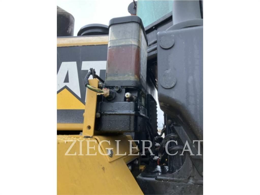 CAT 966K Колесни товарачи