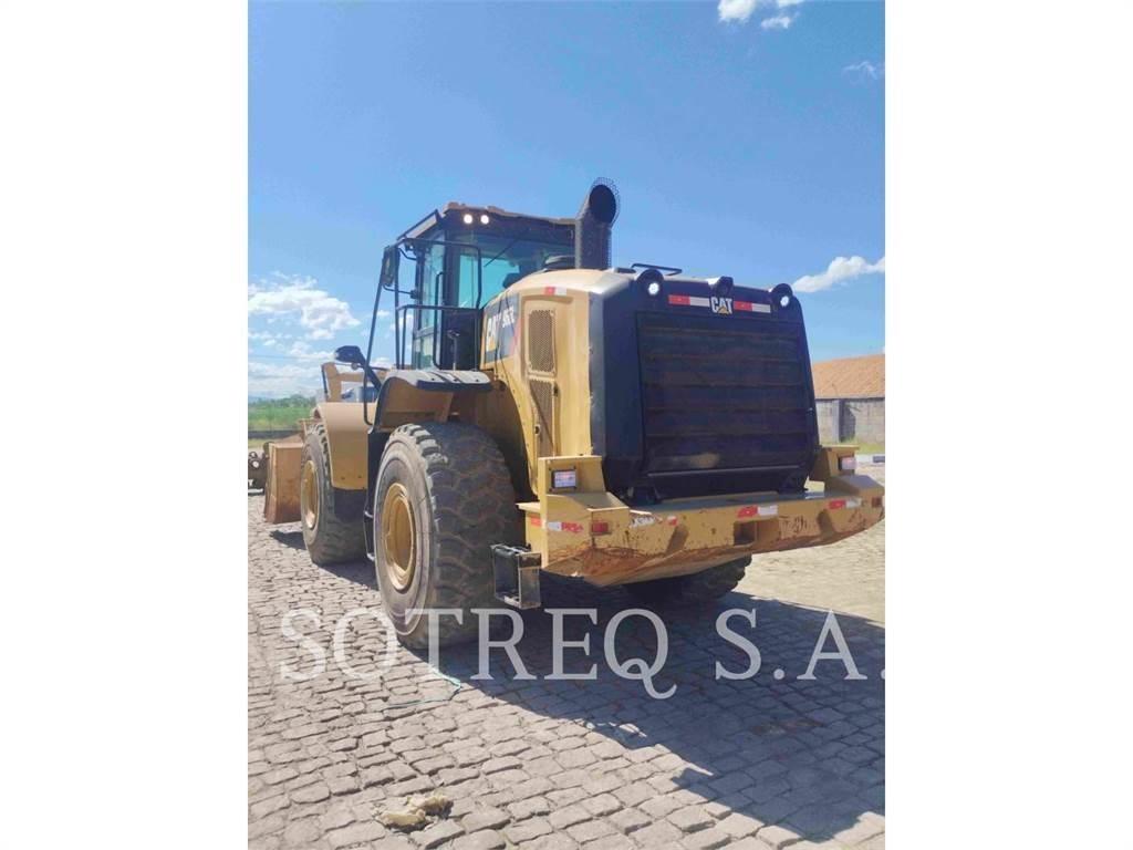 CAT 966L Колесни товарачи