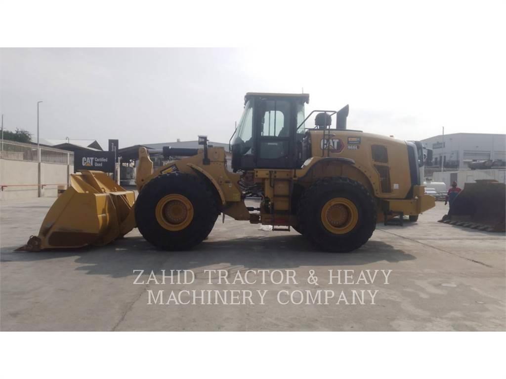 CAT 966L Колесни товарачи