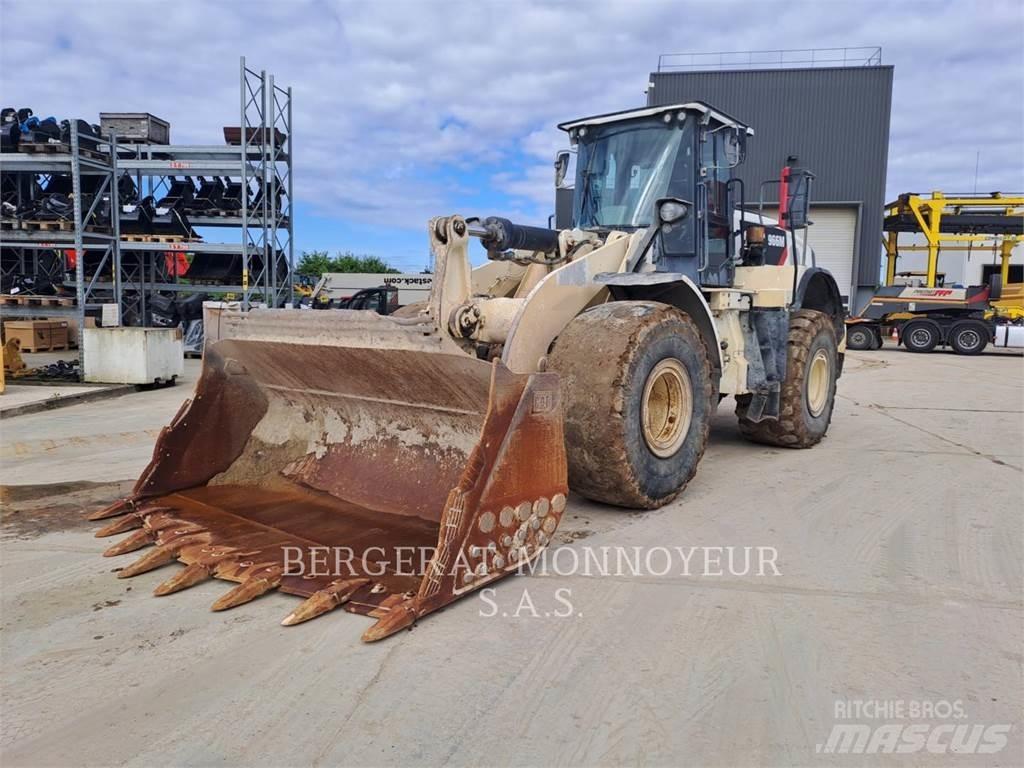 CAT 966M Колесни товарачи