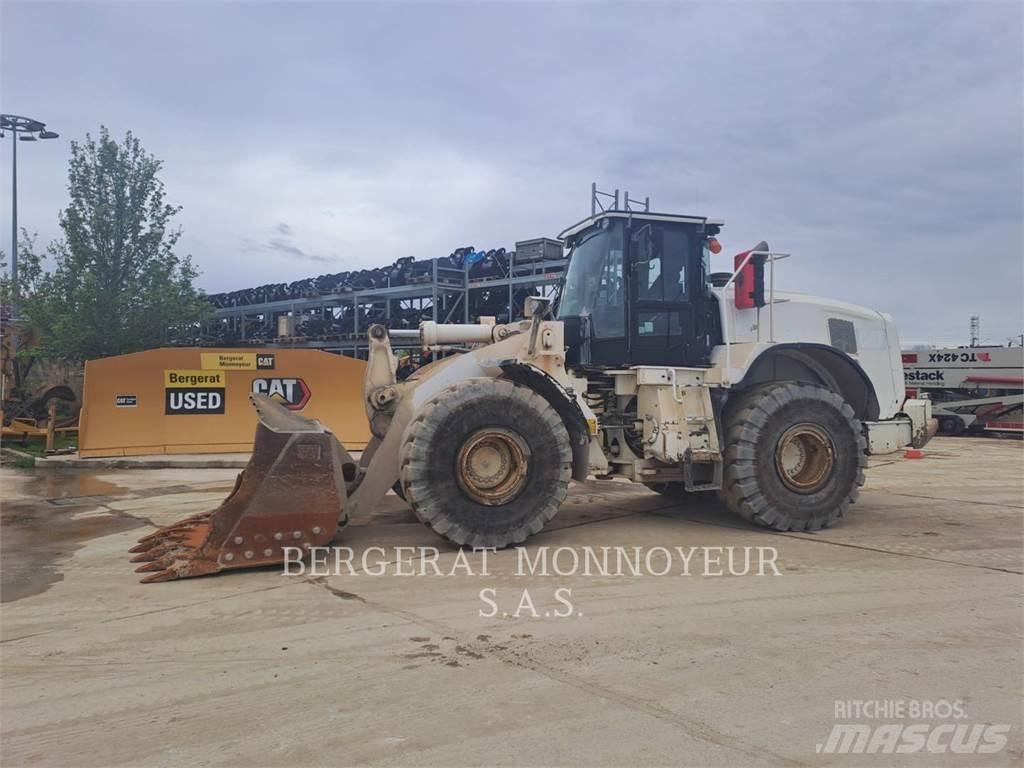 CAT 966M Колесни товарачи