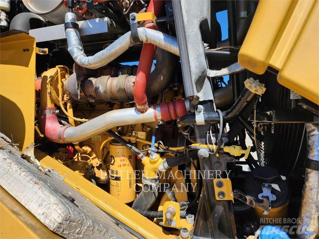 CAT 966M Колесни товарачи