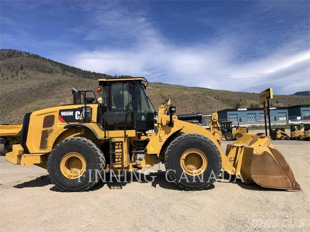 CAT 966M Колесни товарачи