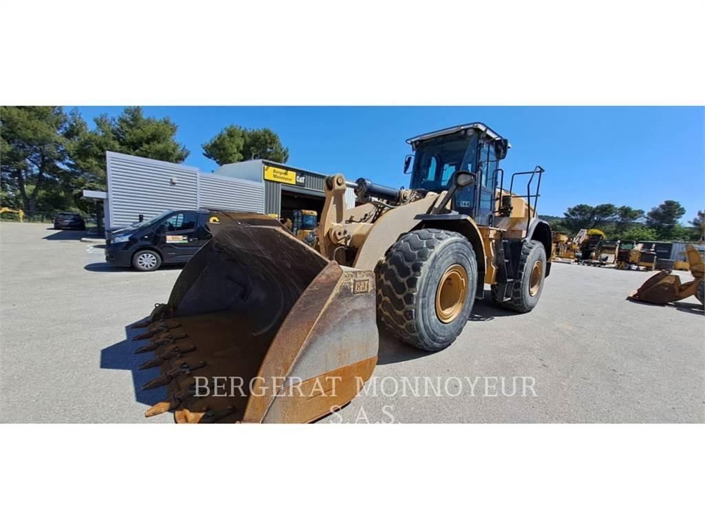 CAT 966M Колесни товарачи
