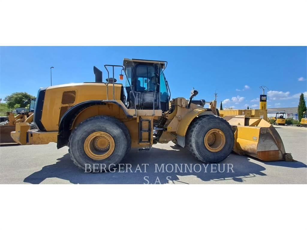 CAT 966M Колесни товарачи