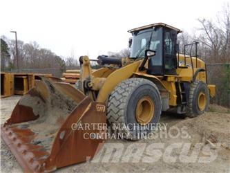 CAT 966M Колесни товарачи