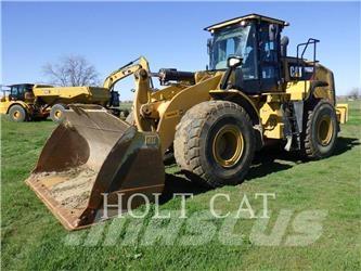 CAT 966M Колесни товарачи