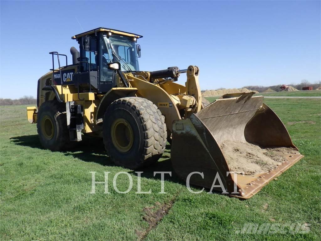 CAT 966M Колесни товарачи