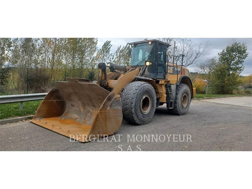 CAT 966M Колесни товарачи